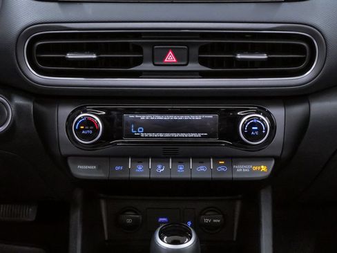 Certified 2023 Hyundai Kona SEL w/ Convenience Package FWD image 18
