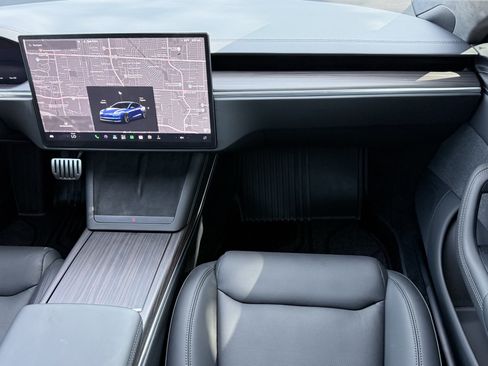 Used 2025 Tesla Model S AWD/4WD image 55