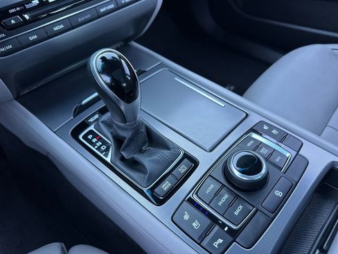 Used 2015 Hyundai Genesis 3.8 w/ Option Group 04 image 21