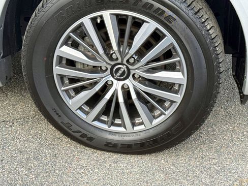 Used 2024 Nissan Armada SL w/ Cargo Package image 5