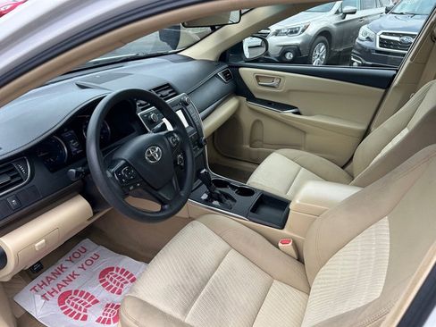 Used 2016 Toyota Camry LE FWD image 4