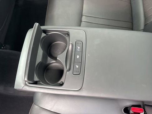 Used 2018 Genesis G80 3.3T Sport AWD/4WD image 32