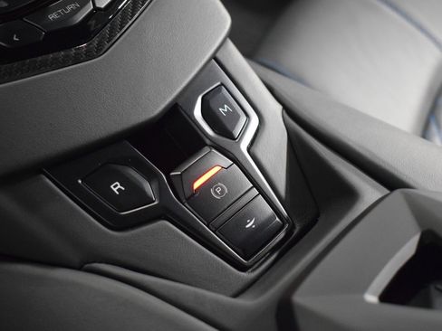 Used 2019 Lamborghini Aventador S image 33