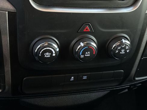 Used 2018 RAM 1500 Express w/ Express Value Package image 20