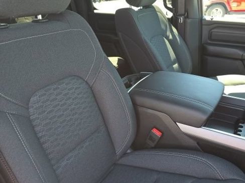 New 2026 RAM 1500 Express AWD/4WD image 35