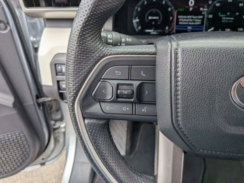 Used 2024 Toyota Tacoma TRD Off-Road AWD/4WD image 15