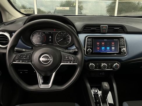 Used 2025 Nissan Versa SV image 13