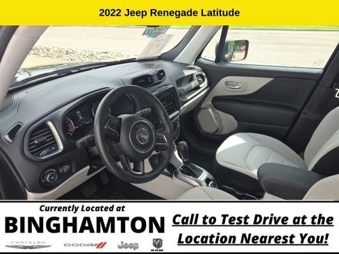 Used 2022 Jeep Renegade Latitude w/ Convenience Group AWD/4WD image 12