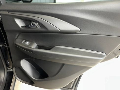 Certified 2023 Chevrolet TrailBlazer RS w/ Convenience Package image 25