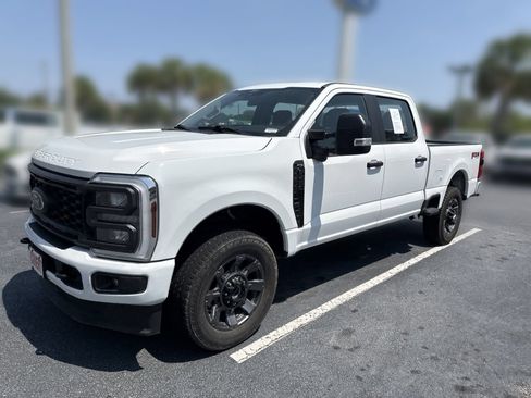 Used 2024 Ford F250 XL w/ STX Appearance Package AWD/4WD image 10