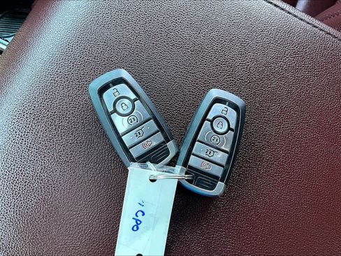 Used 2023 Ford Expedition Limited AWD/4WD image 14