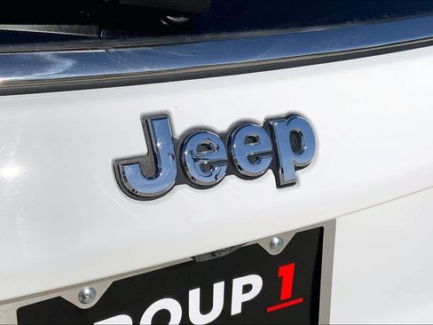 Used 2025 Jeep Compass Limited AWD/4WD image 30