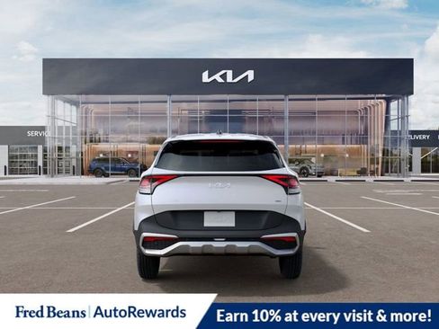 New 2025 Kia Sportage LX image 5