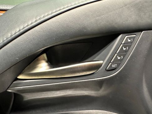 Used 2016 Lexus LX 570 4WD w/ Luxury Package image 31