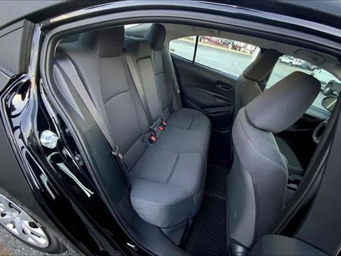 Certified 2025 Toyota Corolla LE image 18