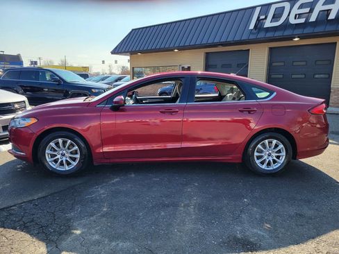 Used 2017 Ford Fusion S image 8