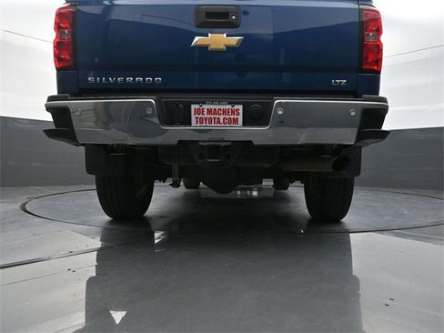 Used 2016 Chevrolet Silverado 2500 LTZ w/ LTZ Plus Package image 32