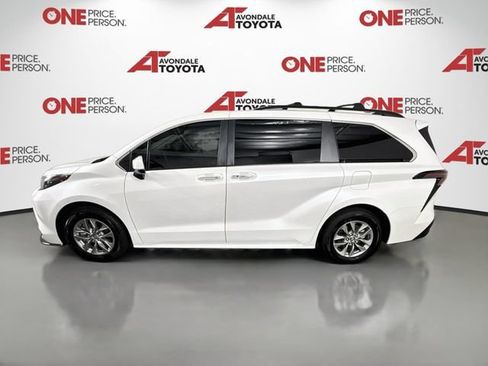Certified 2025 Toyota Sienna XLE w/ XLE Plus Package AWD/4WD image 5