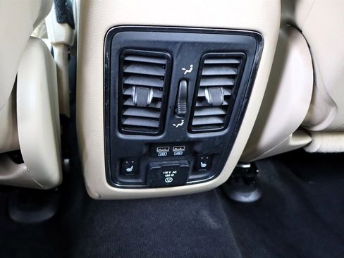 Used 2014 Jeep Grand Cherokee Limited w/ Trailer Tow Group IV image 22