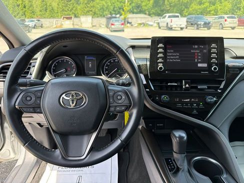 Used 2023 Toyota Camry SE FWD image 24