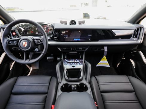 New 2026 Porsche Cayenne S image 24