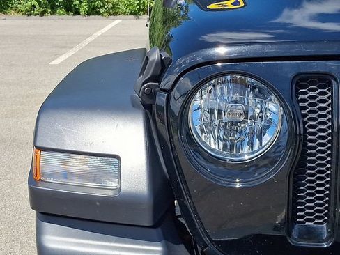 Used 2021 Jeep Wrangler Unlimited Sport AWD/4WD image 9
