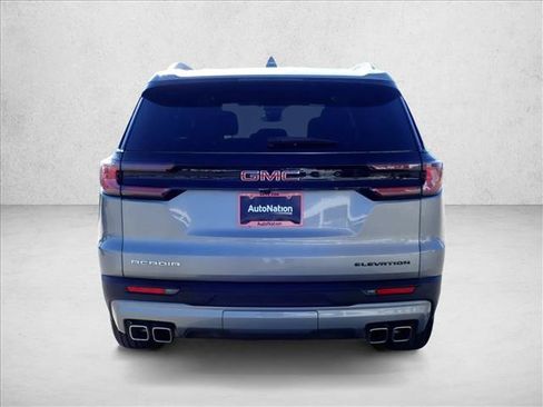 Used 2025 GMC Acadia Elevation FWD image 3