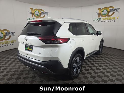 Used 2023 Nissan Rogue SL w/ SL Premium Package image 9