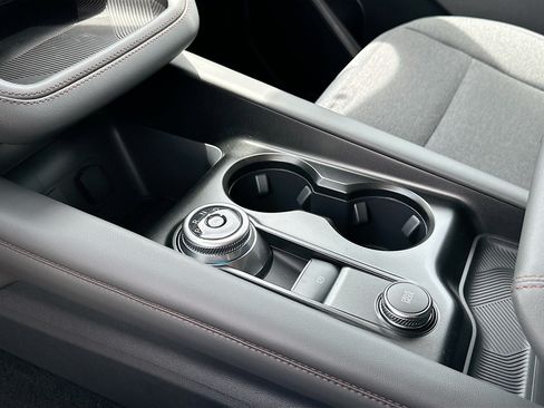 New 2026 Ford Explorer Active RWD image 12