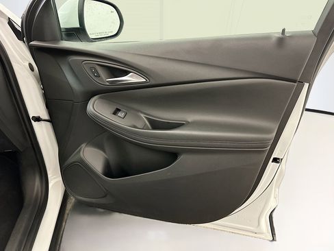 Used 2025 Buick Encore GX Preferred image 33