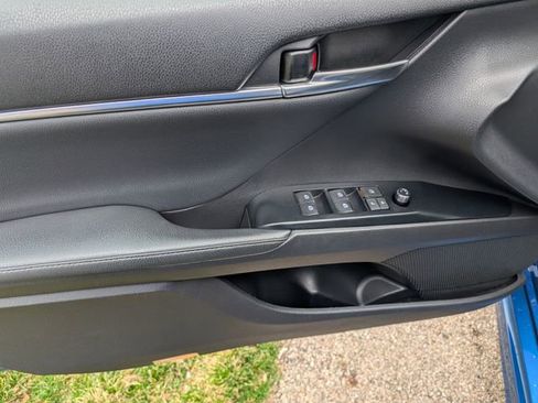 Used 2020 Toyota Camry XSE w/ Driver Assist Package image 9