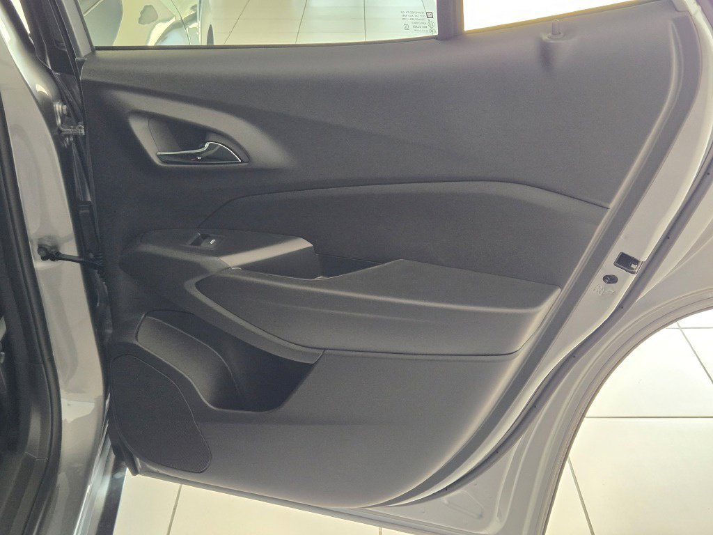New 2026 Chevrolet Trax LT FWD image 7
