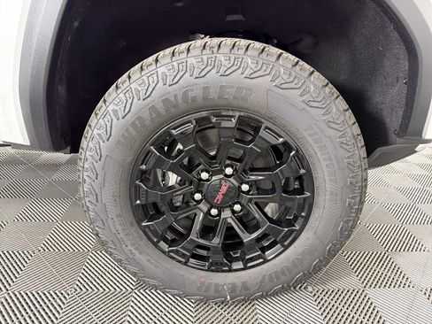 New 2026 GMC Canyon Elevation RWD image 10