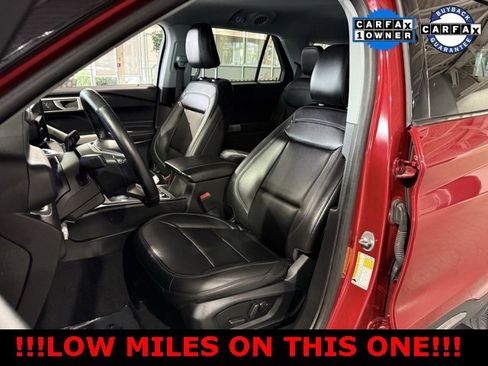 Used 2022 Ford Explorer XLT w/ Equipment Group 202A image 13