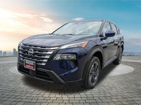 Certified 2025 Nissan Rogue SV FWD image 9