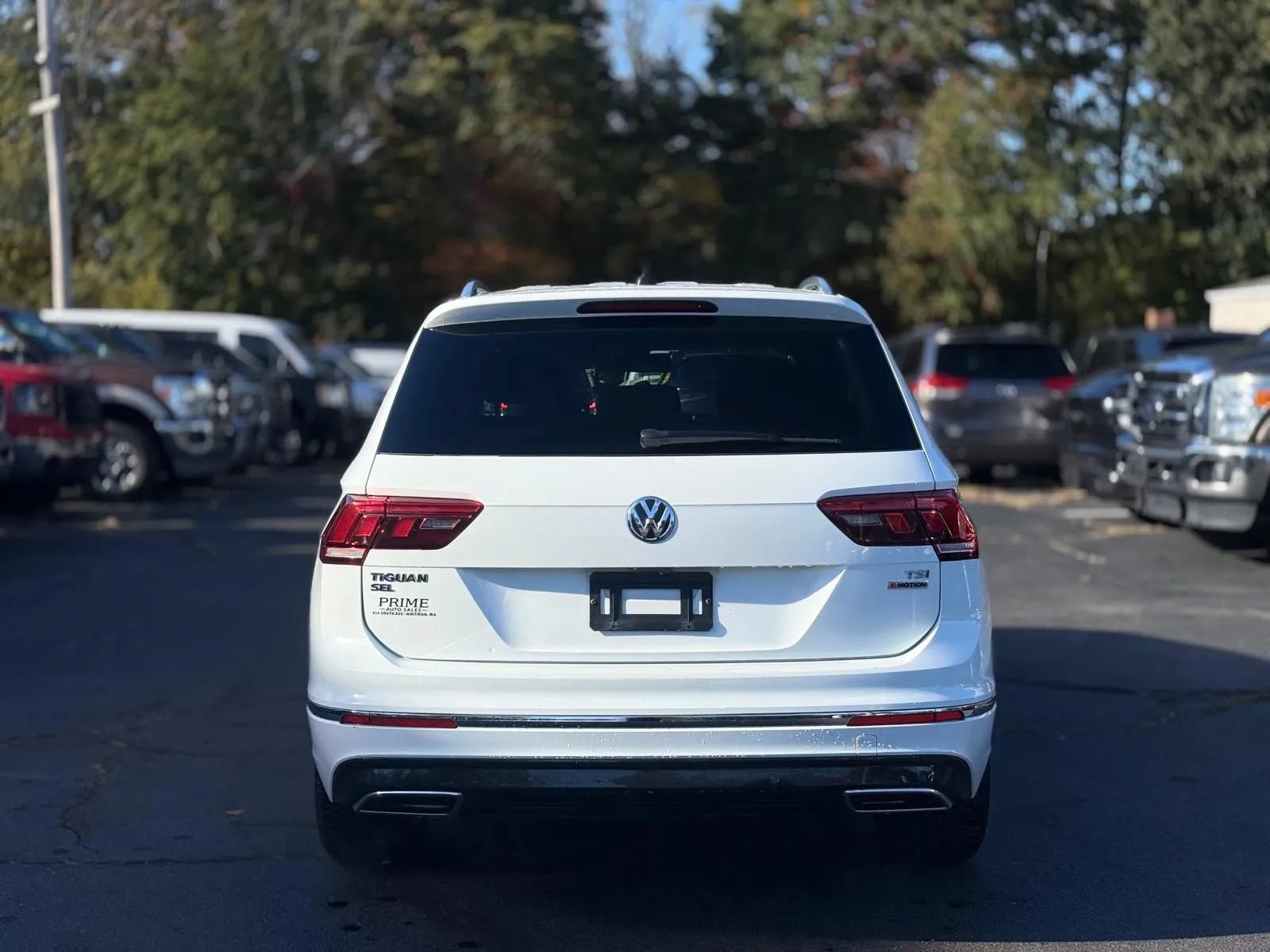 Used 2018 Volkswagen Tiguan SEL w/ R-Line Package AWD/4WD image 6
