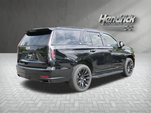 Used 2023 Cadillac Escalade Sport w/ LPO, ONYX Package AWD/4WD image 9