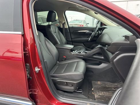 Used 2023 Buick Envision Essence image 25