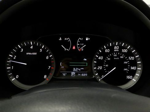 Used 2014 Nissan Sentra SV FWD image 27