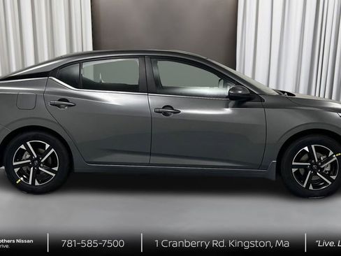 Used 2025 Nissan Sentra SV w/ All-Weather Package image 4