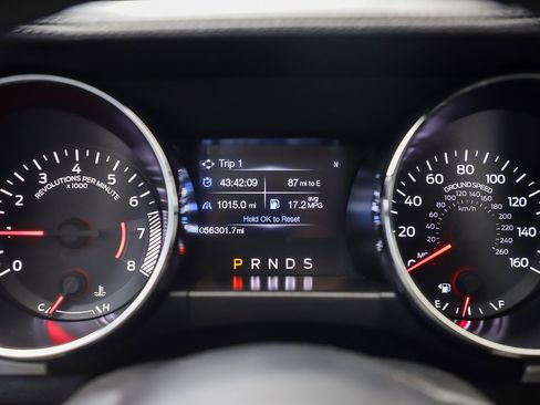 Used 2017 Ford Mustang GT Premium RWD image 31