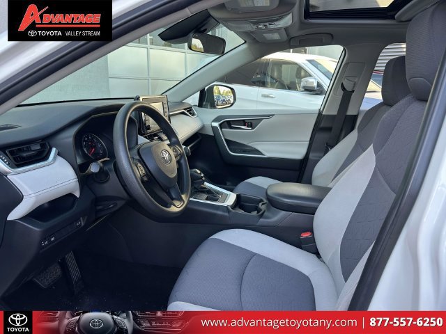 Certified 2021 Toyota RAV4 XLE w/ Convenience Package AWD/4WD image 18
