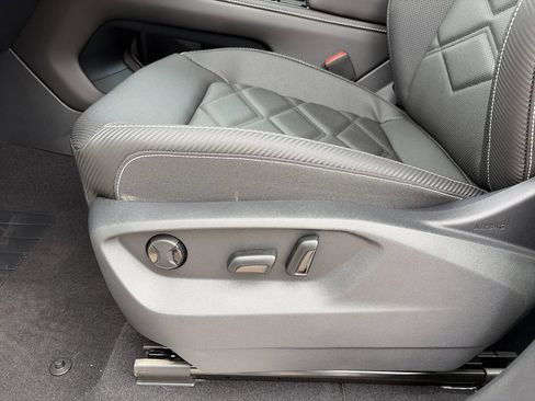 New 2026 Volkswagen Atlas Cross Sport SE FWD image 16