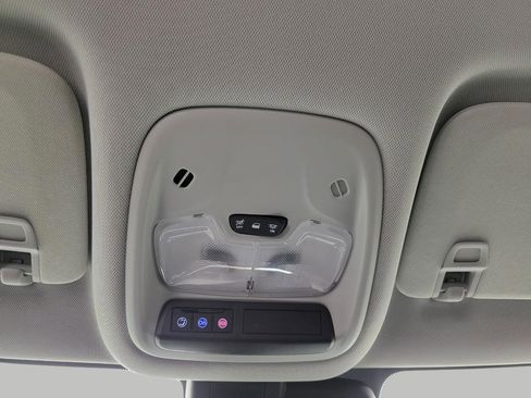 Used 2022 Chevrolet TrailBlazer LT w/ Convenience Package FWD image 19