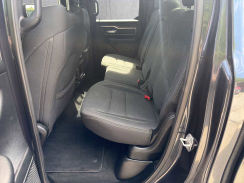 Used 2019 RAM 1500 Big Horn AWD/4WD image 18