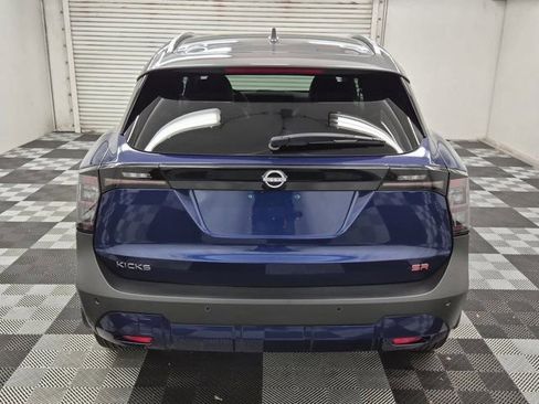 Certified 2025 Nissan Kicks SR FWD image 5