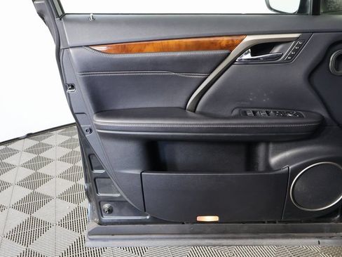 Used 2018 Lexus RX 350L FWD image 10