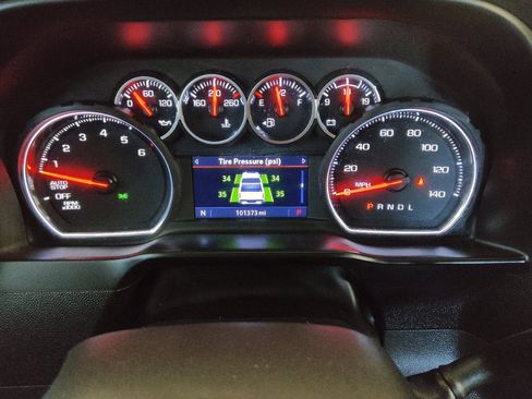 Used 2021 Chevrolet Silverado 1500 LT w/ LPO, Dark Essentials Package RWD image 23