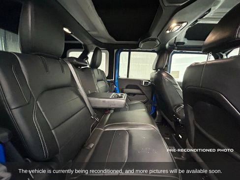 Used 2023 Jeep Wrangler Unlimited Sahara w/ Cold Weather Group image 13