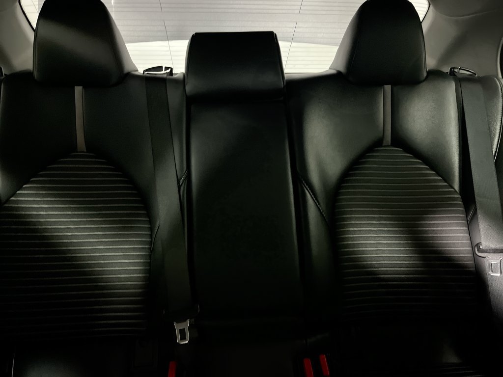 Used 2019 Toyota Camry SE FWD image 28